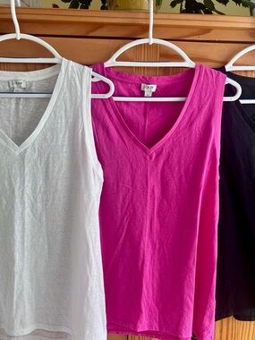 Bundle JCrew Women’s V-Neck Sleeveless Tank Top Trio - White, Bright Pink, Black
